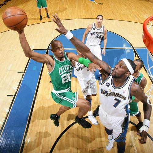 中锋前冲牵 中锋前冲牵